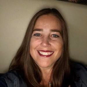 Meet your Posher, Leslie